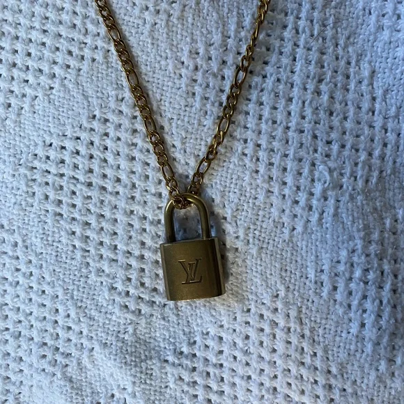 Louis Vuitton Gold Lock Pendant Necklace - Picture 3 of 5